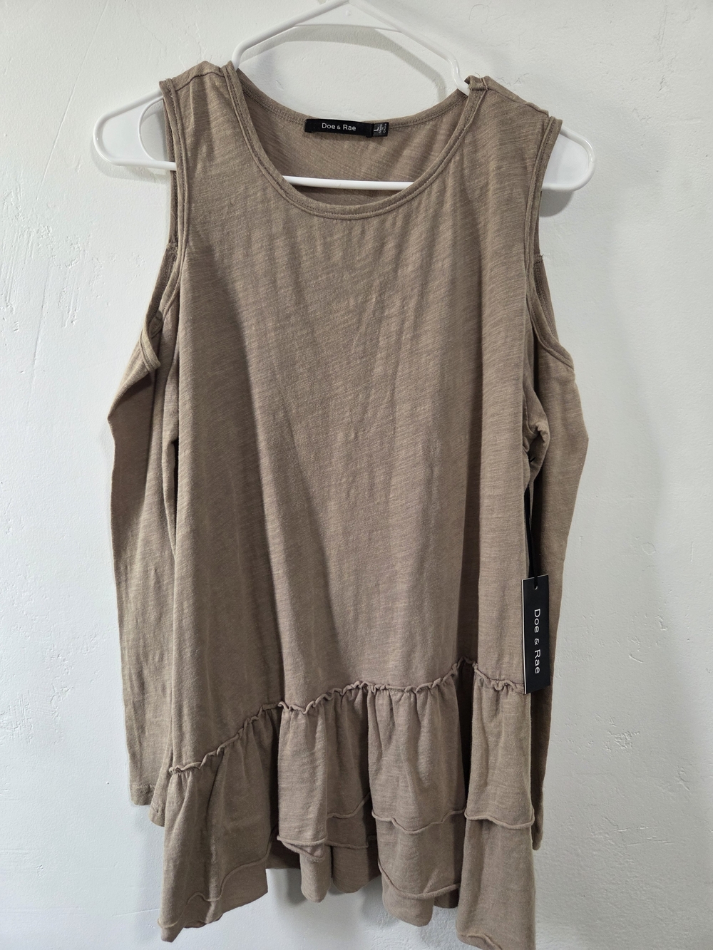 Doe & Rae Taupe Cold-Shoulder Ruffle-Hem Tunic - Picture 2 of 5
